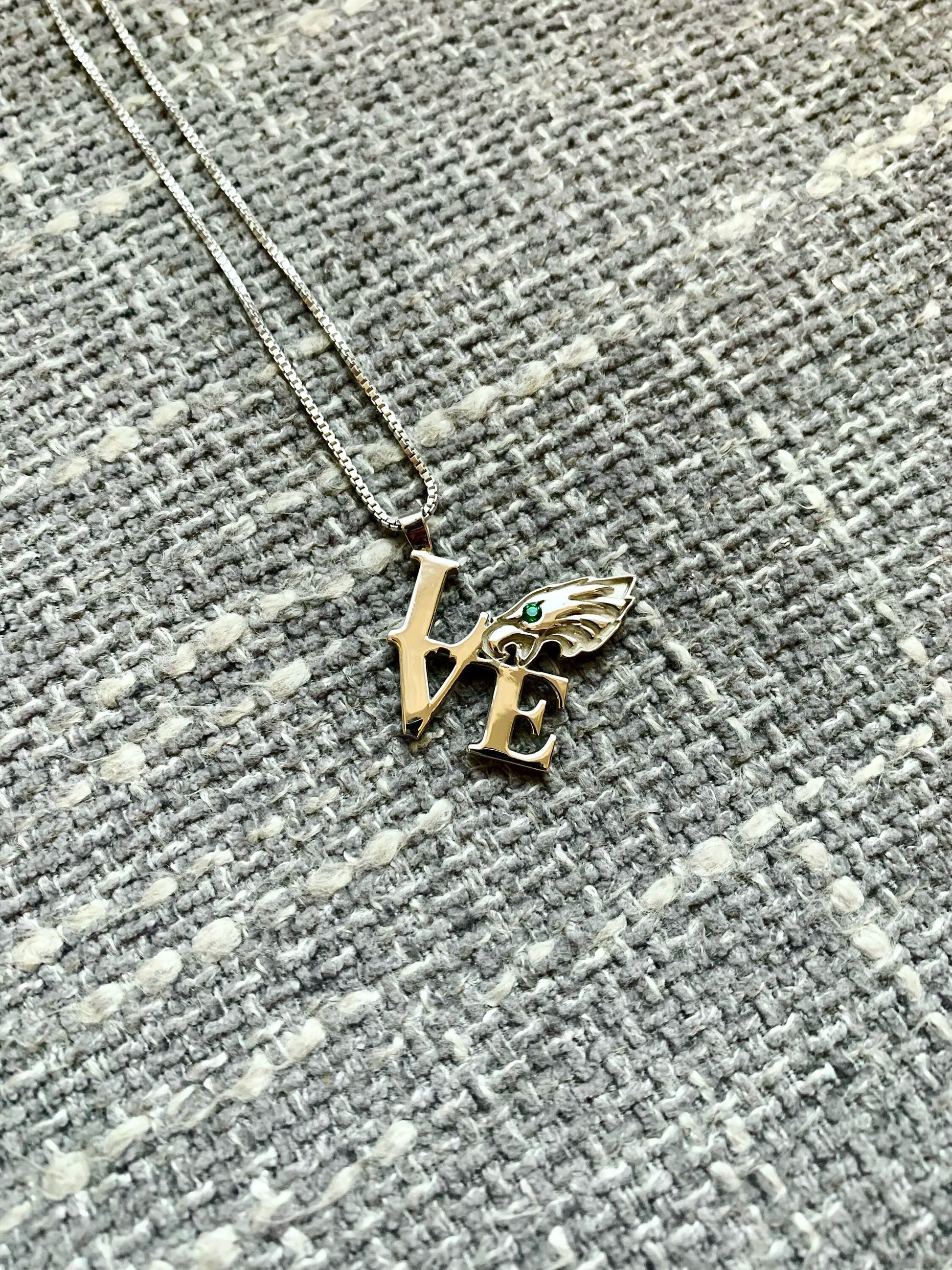 Philadelphia Eagles jewelry  Philly LOVE Pendant Eagles Necklace